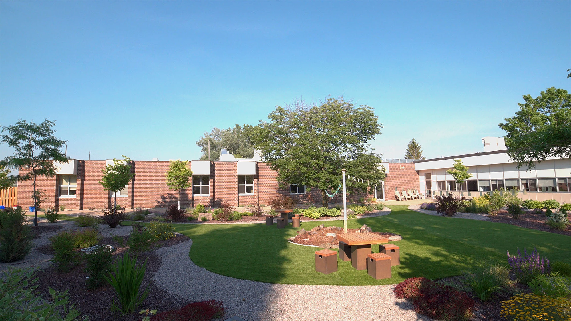 The courtyard at 176 Lakeshore